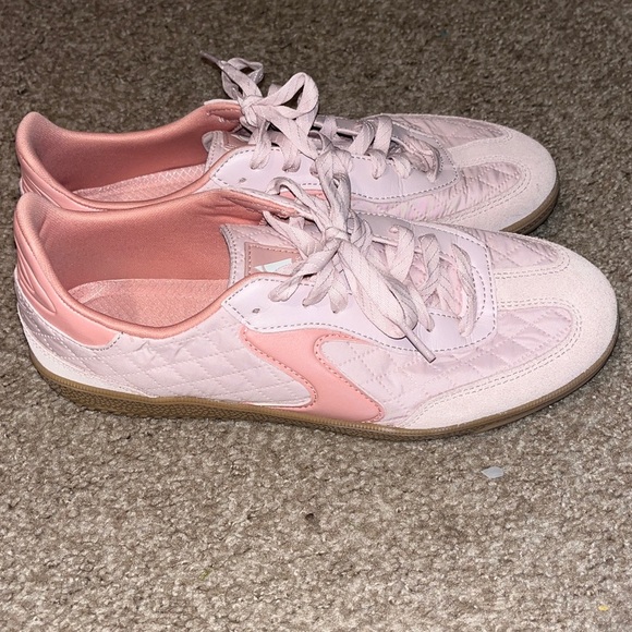 Skechers
Court & Classics Hotshot Sneakers - Cool Transition in Pink - Picture 2 of 6